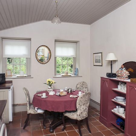 Batty Langley Lodge Leixlip ภายนอก รูปภาพ